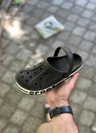 Шльопанці crocs (950 грн.)