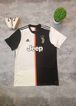 Футбольная футболка adidas juventus