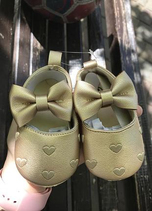 Пинетки-туфельки с бантиком