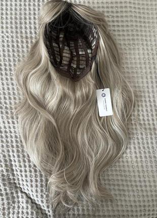 Парик длинные волнистые волосы холодный пепельный блонд челка, омбре, растушевка у корней