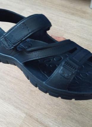 Босоніжки чоловічі