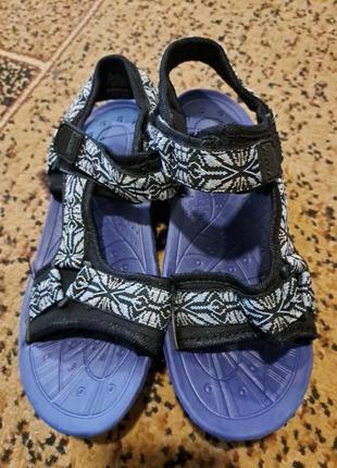 Сандалии