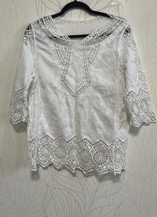 Блузка с ажурным узором (вышивка)