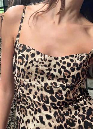 Платье леопардовое длинное zara