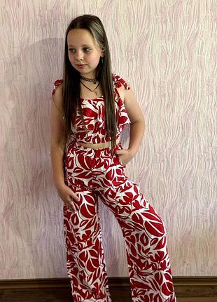 Гарний літній костюм