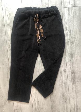 Широкие вельветовые брюки