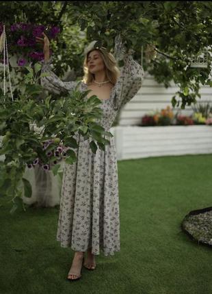 Сукня довга