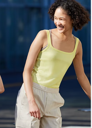 Жіноча майка airism з чудовим шовковистим блиском uniqlo