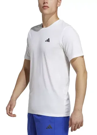 Футболка adidas