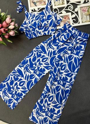 Літній брючний костюм