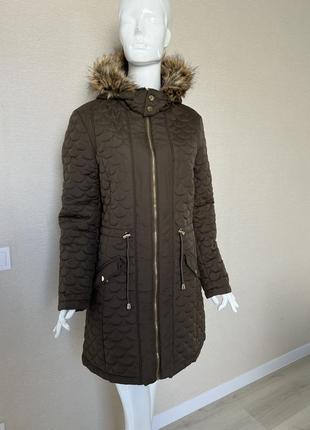 Стильная качественная стеганая куртка tu