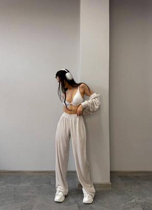 Костюм велюровий / костюм жіночий / штани і укорочена кофта / костюм спортивний велюровий на замку / є обмін