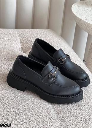 Чорні жіночі лофери туфлі з натуральної шкіри шкіряні лофери на потовщенній підошві