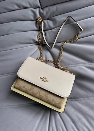 Жіноча сумка coach mini klare crossbody milk  шкіра