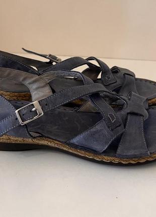 Жіночі шкіряні босоніжки hush puppies