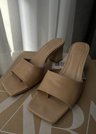 Мюлі шкіряні zara