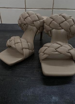 Босоножки 👡