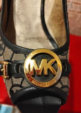 Босоножки на танкетке платформе "michael kors" 39-406 фото