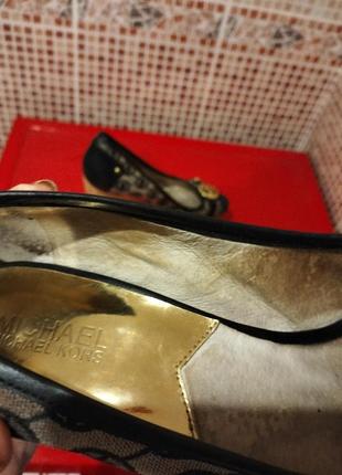 Босоножки на танкетке платформе "michael kors" 39-405 фото