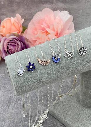 Срібні підвіски з камінням