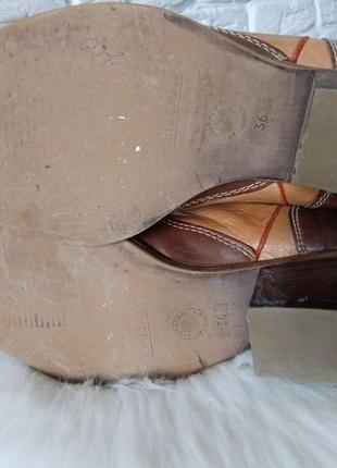 Італійські коричневі шкіряні жіночі чоботи козаки10 фото