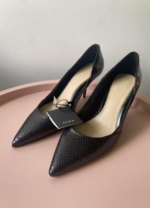 Туфлі zara