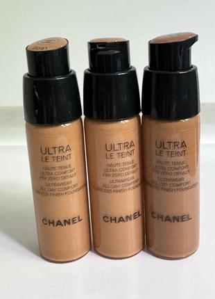Стійкий тональний флюїд для обличчя chanel ultra le teint fluide