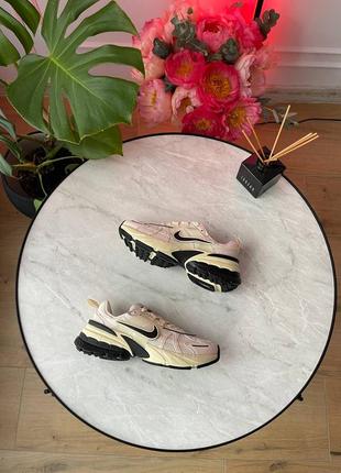 Женские кроссовки baseball cleats nike jordan red blue dress shoes