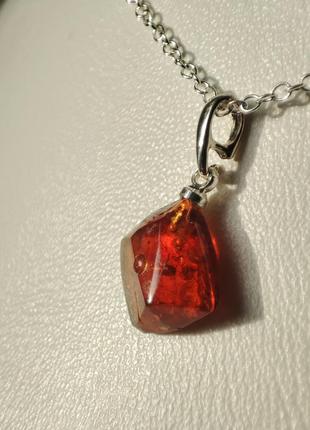 Кулон из янтаря minov 2142 с фианитом серия "рубин"