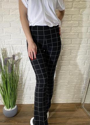 Крутые брюки district 4