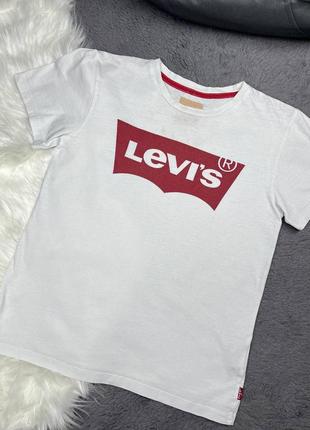 Жіноча футболка levi’s