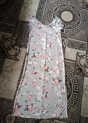 Платье длинное с разрезом