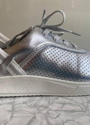 Кожаные кроссовки кожа boers shoes 39