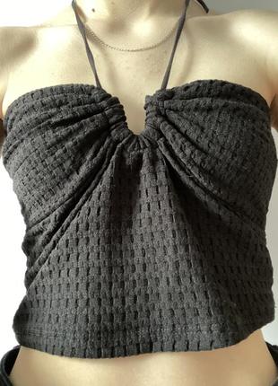 Топ із завʼязкою