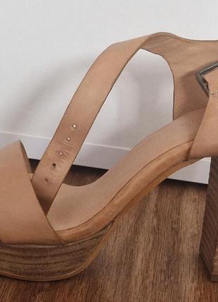 Босоніжки pierre cardin