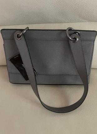 Гарна шкіряна сумка plinio visona