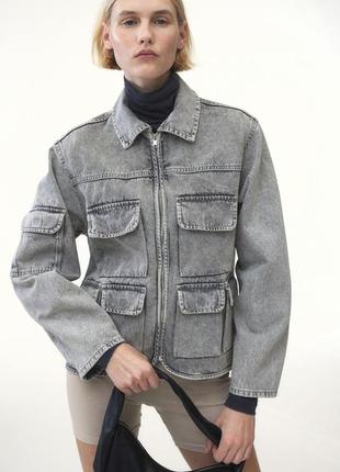 Универсальная джинсовая куртка