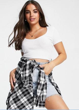 Фірмовий білий топ футболка в рубчик urban outfitters bdg