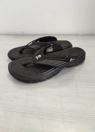 Шлепанцы, вьетнамки skechers