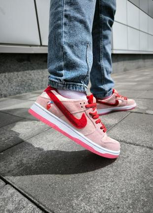 Nike sb dunk low strangelov2 фото