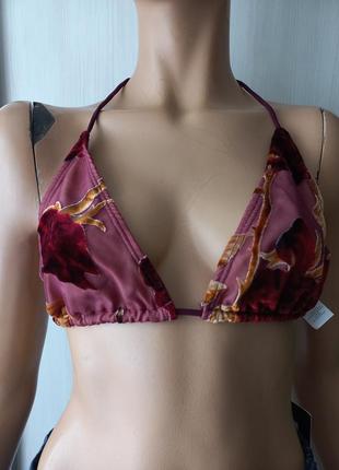 Верх топ ліф купальний із пурпуровими оксамитовими трояндами prettylittlething