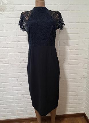 Красивое женское платье миди