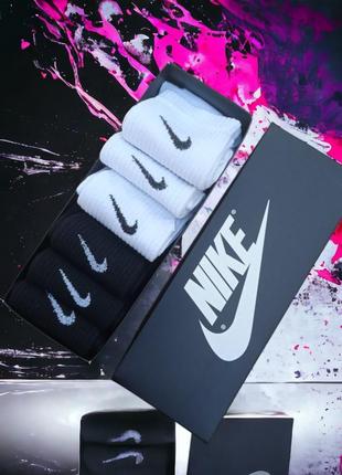 6 пар в коробке, подарочный набор носков (3 пари  чорних+3 пари белые) dutch nike белые 36-40р