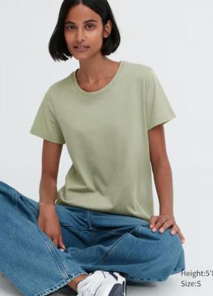 Футболка uniqlo