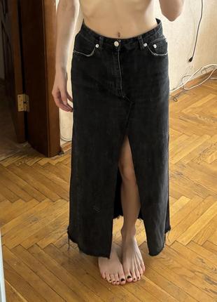 Довга джинсова спідниця