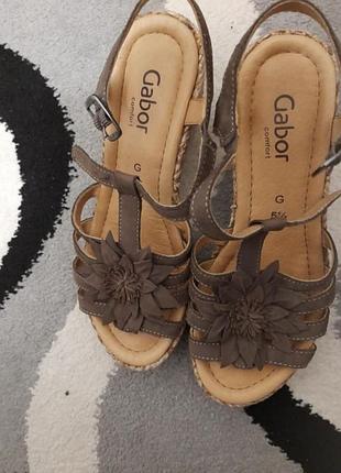 Босоніжки нові сток.