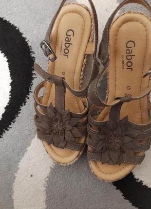 Босоніжки нові сток.