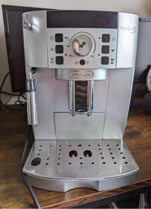 Кавова машинка delonghi magnifica s.