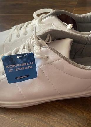 Кроссовки lс waikiki