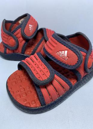 Босоножки adidas